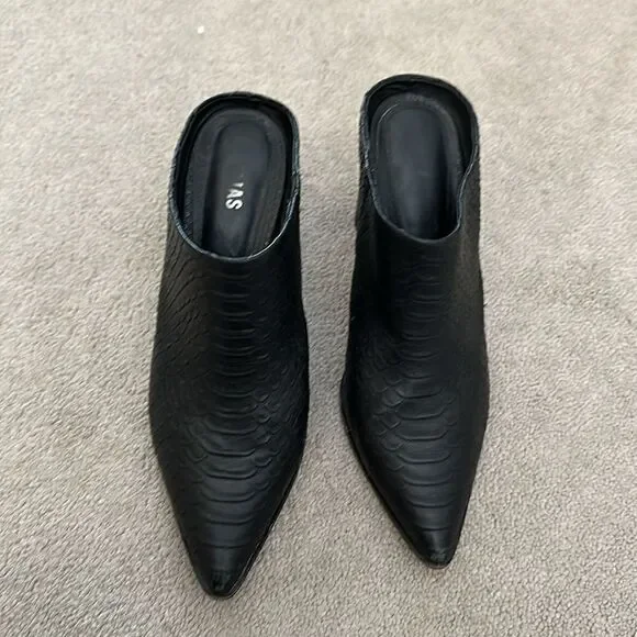 Alias Mae • Mule Heels- Alias Mae black heels ~ ‘rue black snakeskin heels - Picture 2 of 6